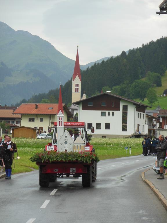Pension Alpenperle Holzgau Eksteriør billede