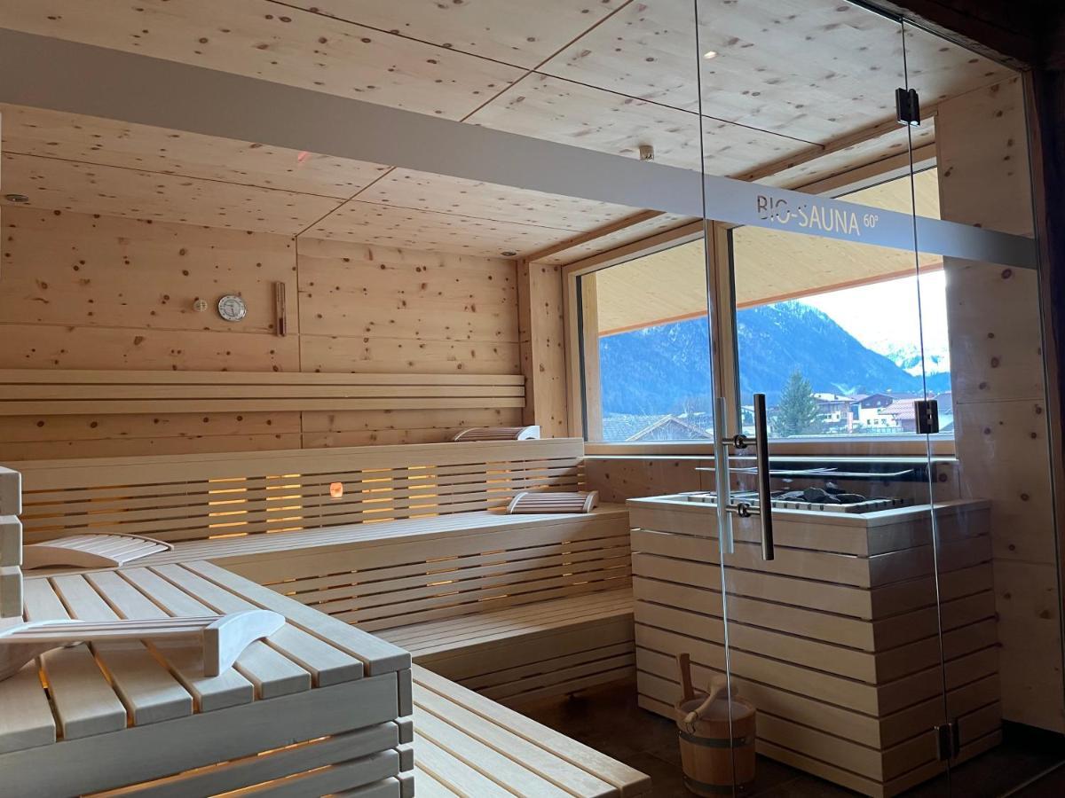 Pension Alpenperle Holzgau Eksteriør billede