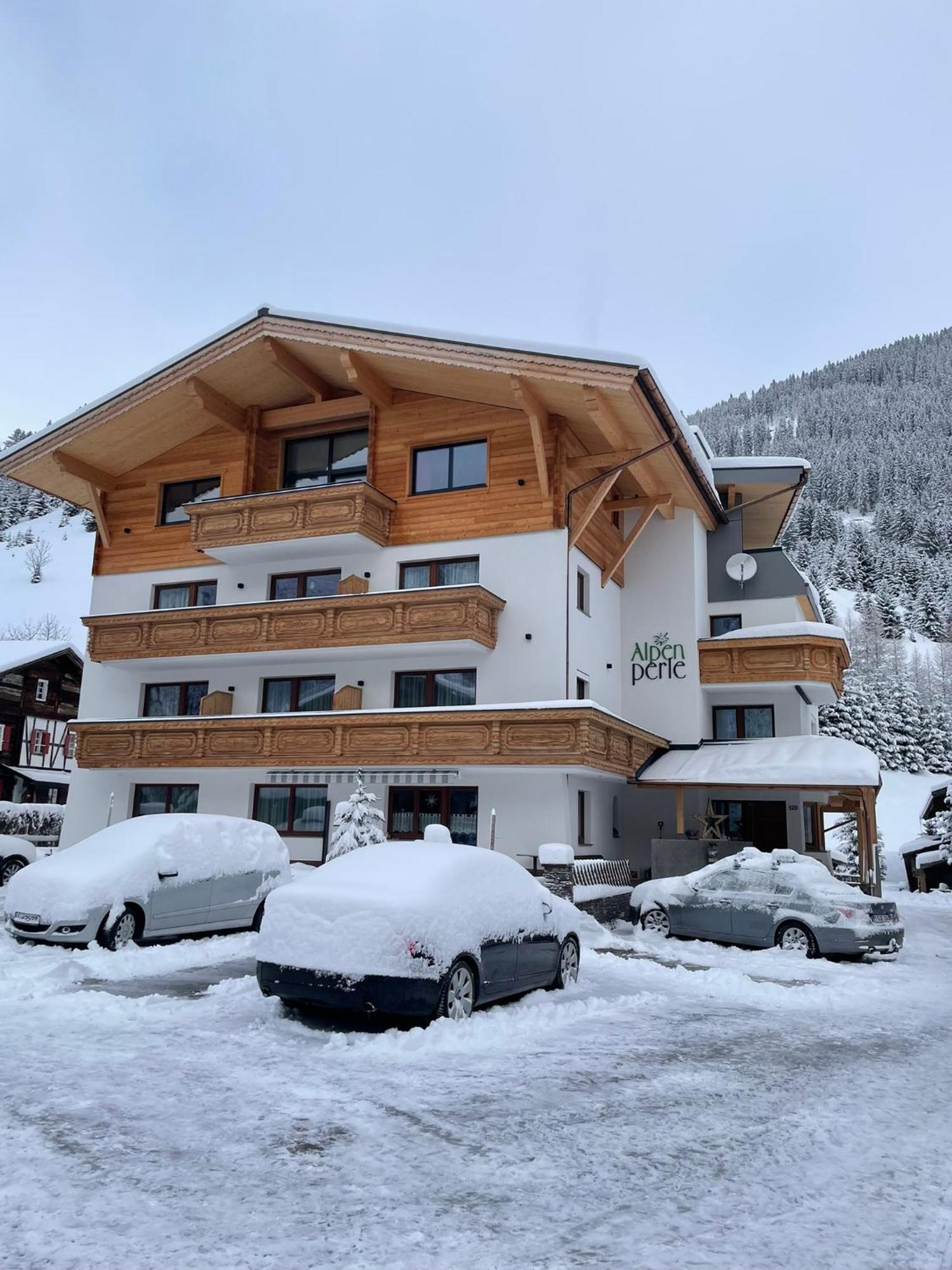 Pension Alpenperle Holzgau Eksteriør billede