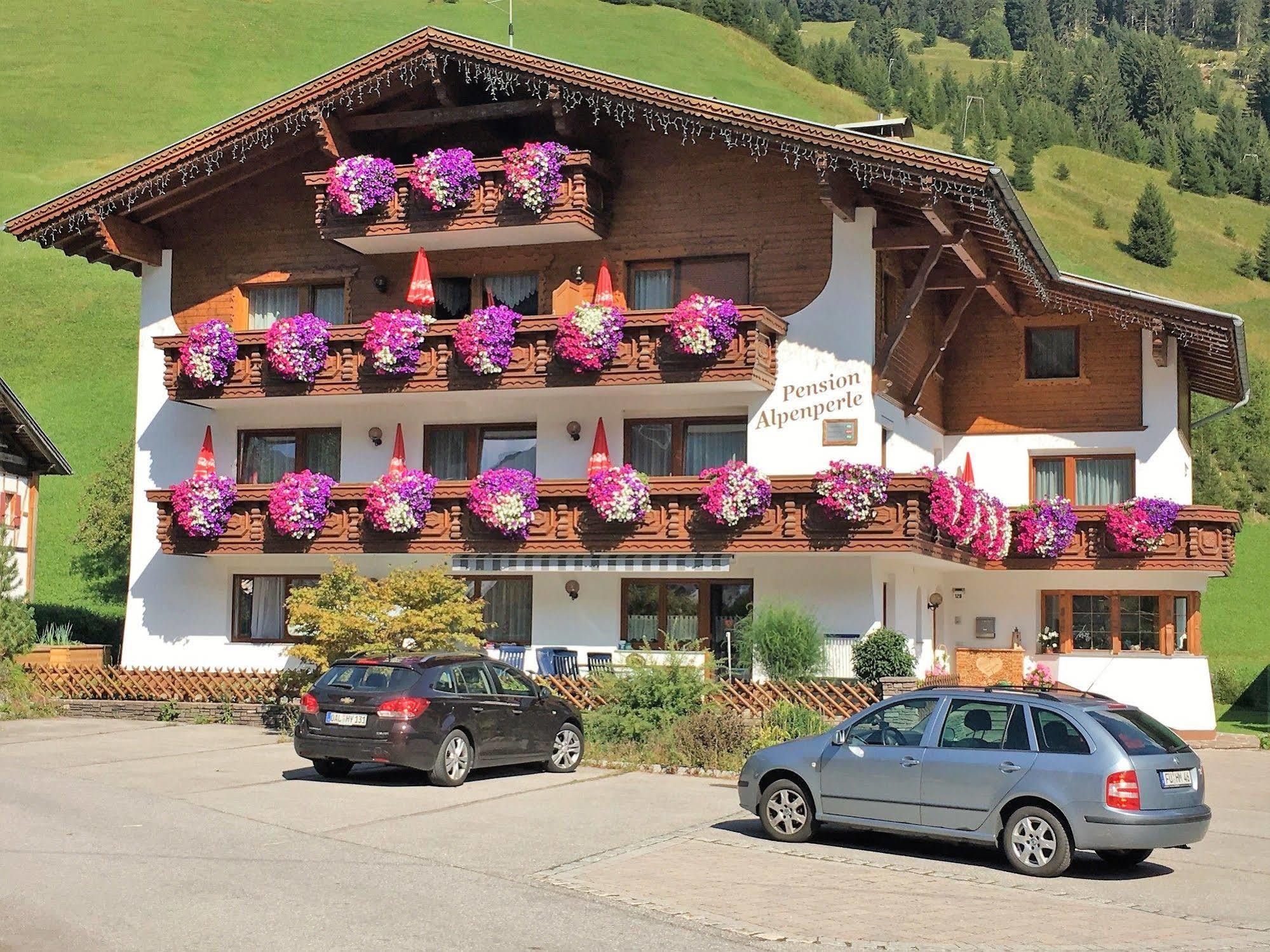 Pension Alpenperle Holzgau Eksteriør billede
